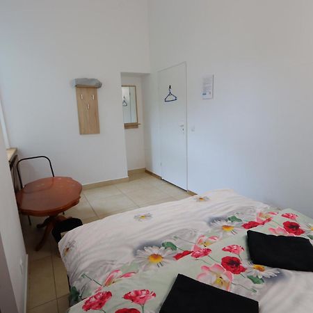Fantastic Waw - C19 Room F Varsavia Esterno foto